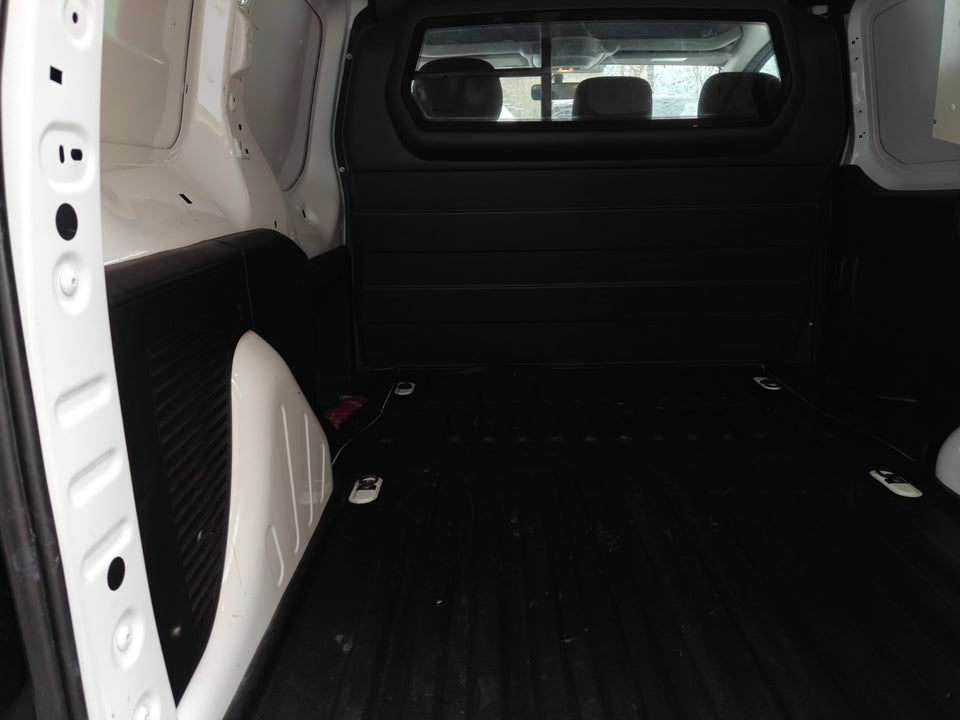 Peugeot Partner 1,6 BlueHDi 100 L1 ESG Flex Van 5d