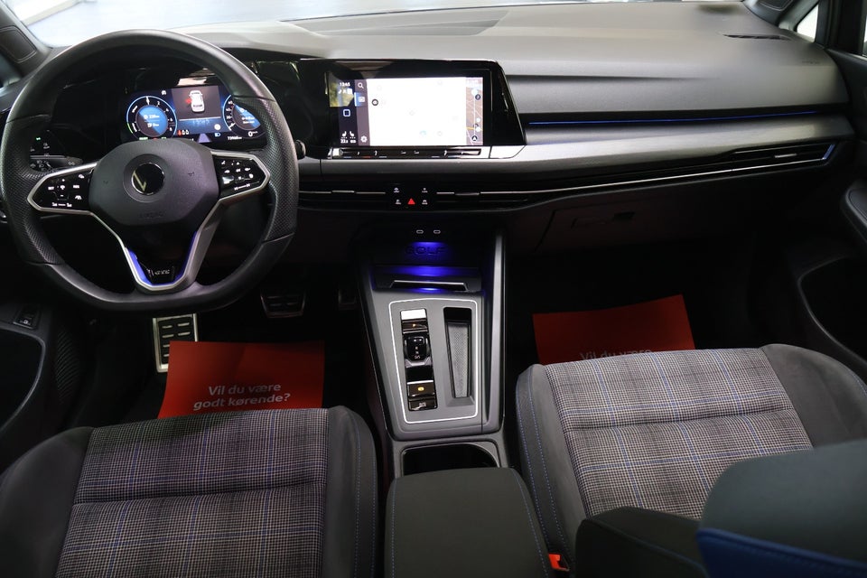 VW Golf VIII 1,4 GTE DSG 5d