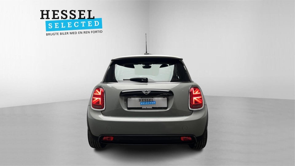 MINI Cooper SE Essential 3d