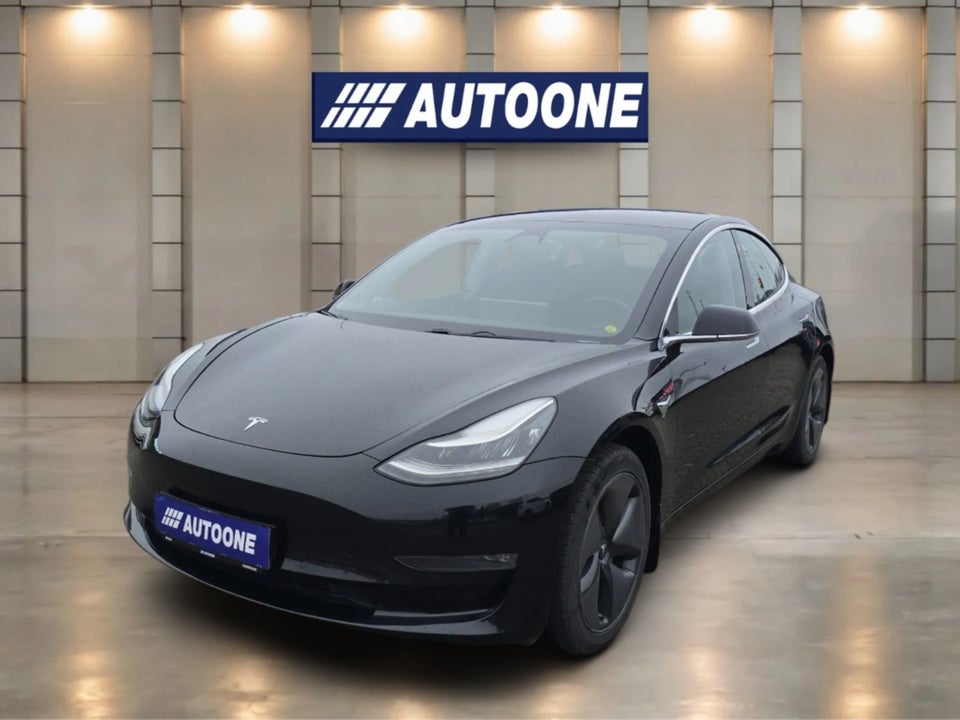 Tesla Model 3 Long Range AWD 4d