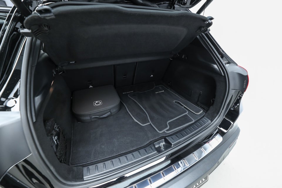 Mercedes EQA250+ AMG Advance 5d