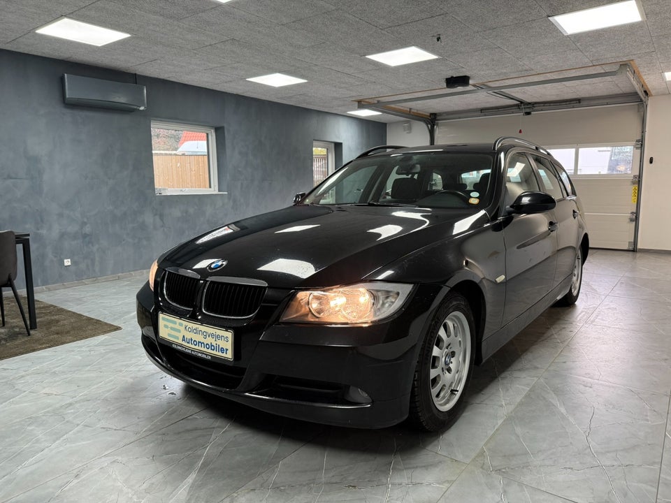 BMW 320i 2,0 Touring 5d