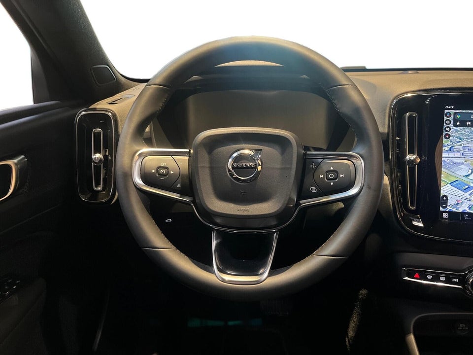 Volvo XC40 ReCharge Extended Range Plus 5d