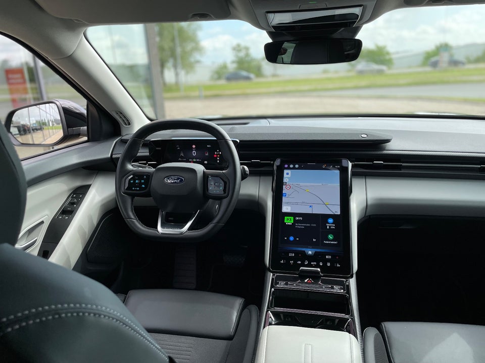 Ford Explorer 77 Premium Extended Range 5d