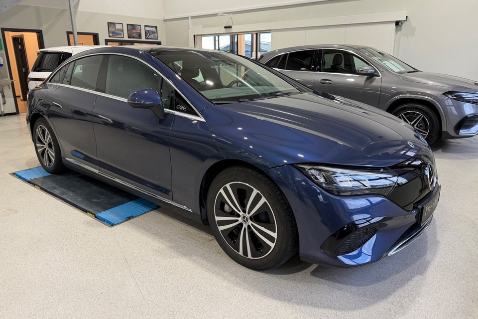 Mercedes EQE300 Avantgarde 4d