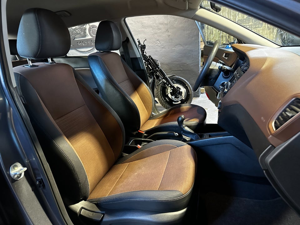 Hyundai i20 1,25 Active 5d