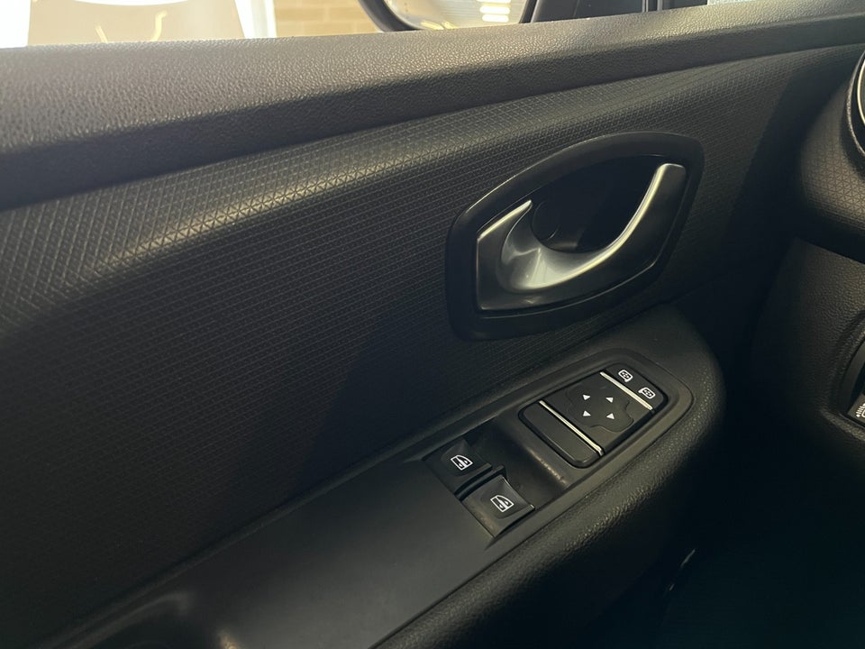 Renault Clio IV 1,5 dCi 90 Zen Sport Tourer 5d