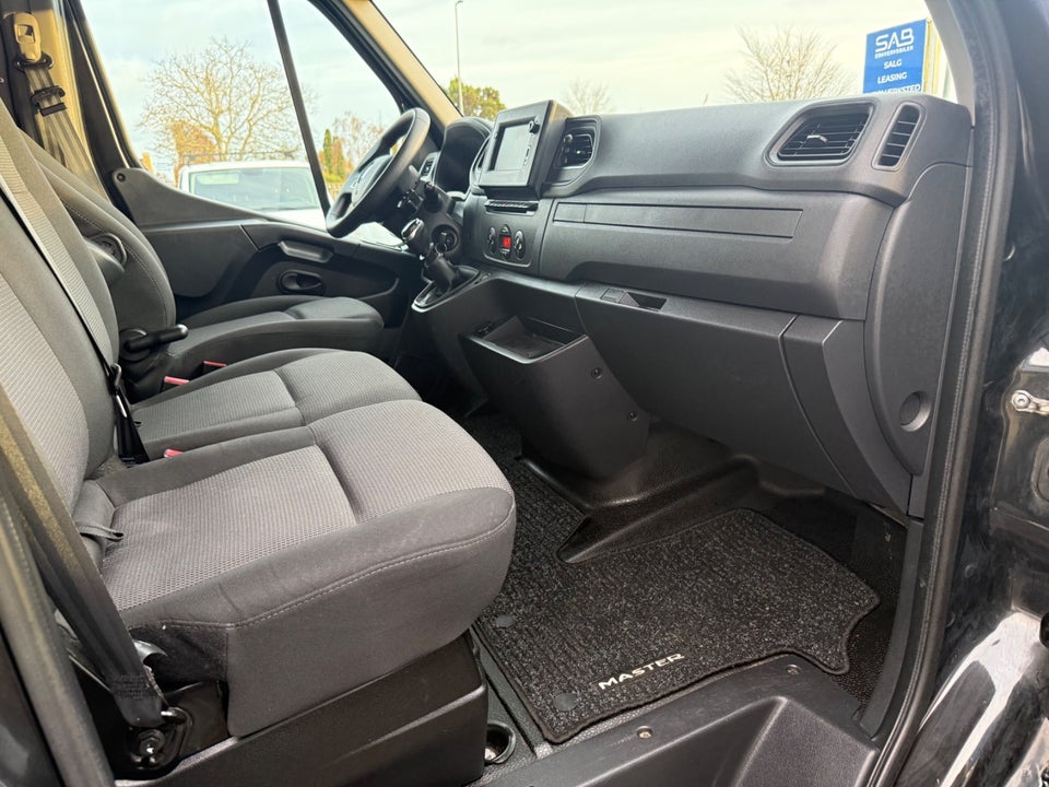 Renault Master IV T35 2,3 dCi 180 L3 Mandskabsvogn m/lad