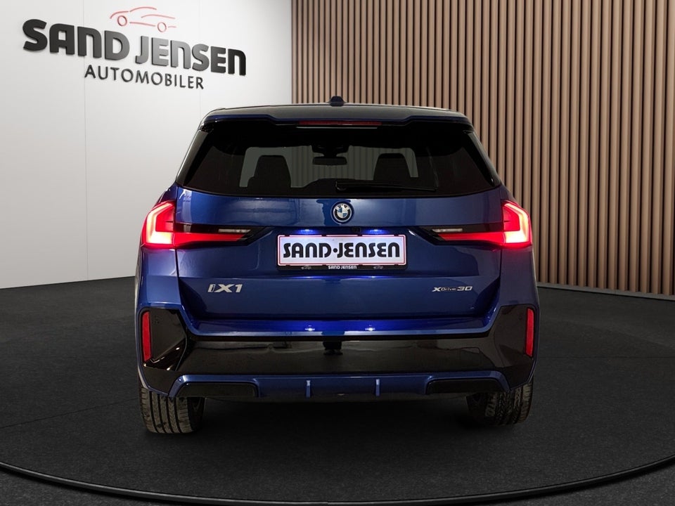 BMW iX1 xDrive30 M-Sport Premium 5d