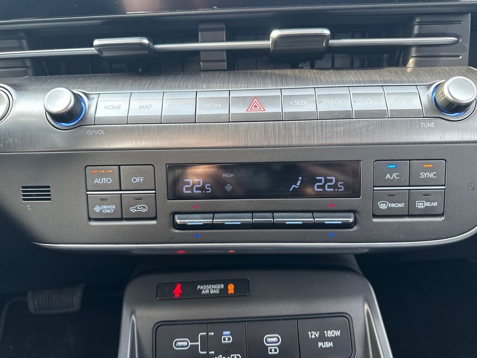 Hyundai Kona 65 EV Essential 5d