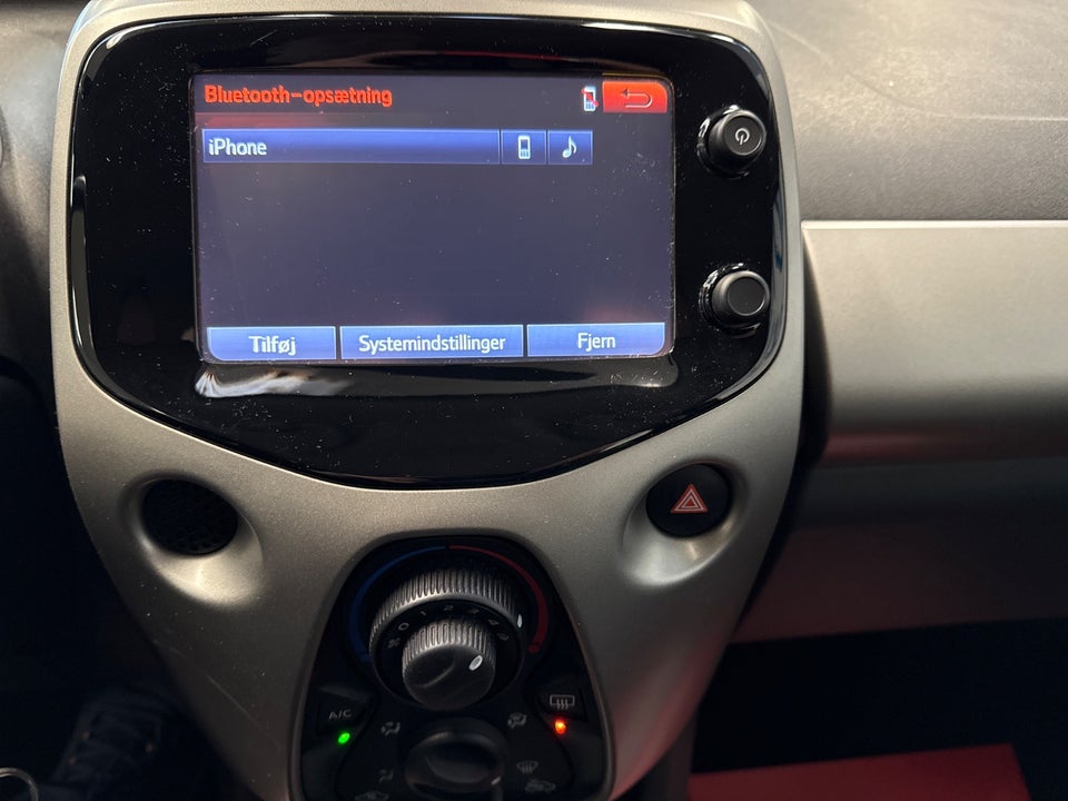 Toyota Aygo 1,0 VVT-i x-play x-shift 5d