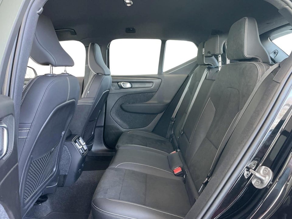 Volvo XC40 ReCharge Twin Plus 5d