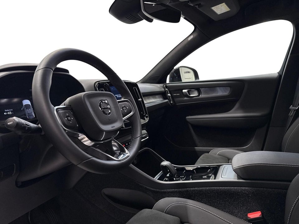 Volvo EC40 Twin Black Edition 5d