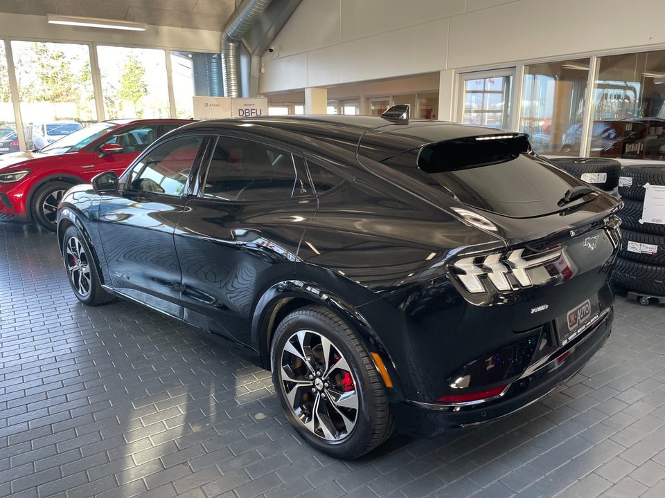 Ford Mustang Mach-E Extended Range AWD 5d