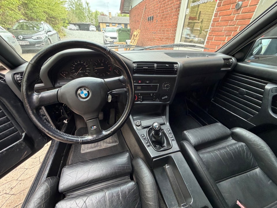 BMW 325i 2,5 Cabriolet 2d