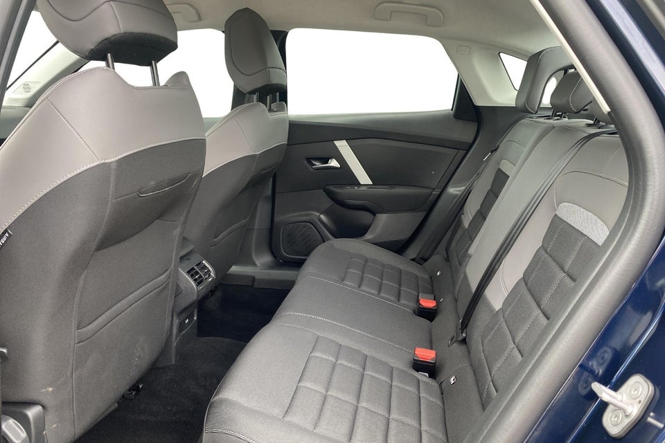 Citroën ë-C4 X 54 Plus 4d