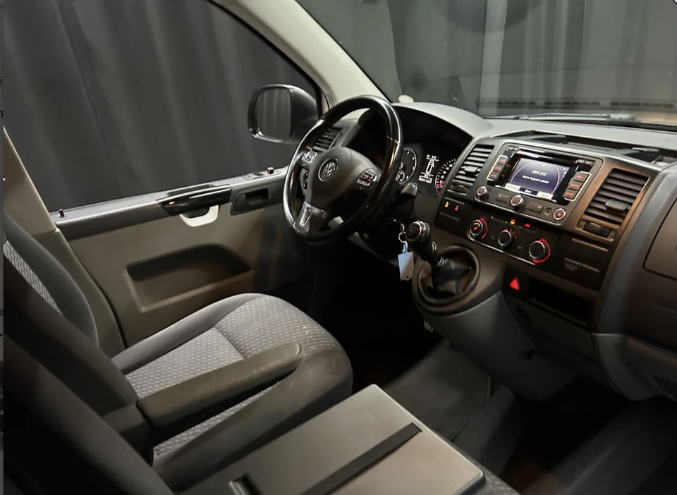 VW Transporter 2,0 TDi 114 Kassevogn lang 5d