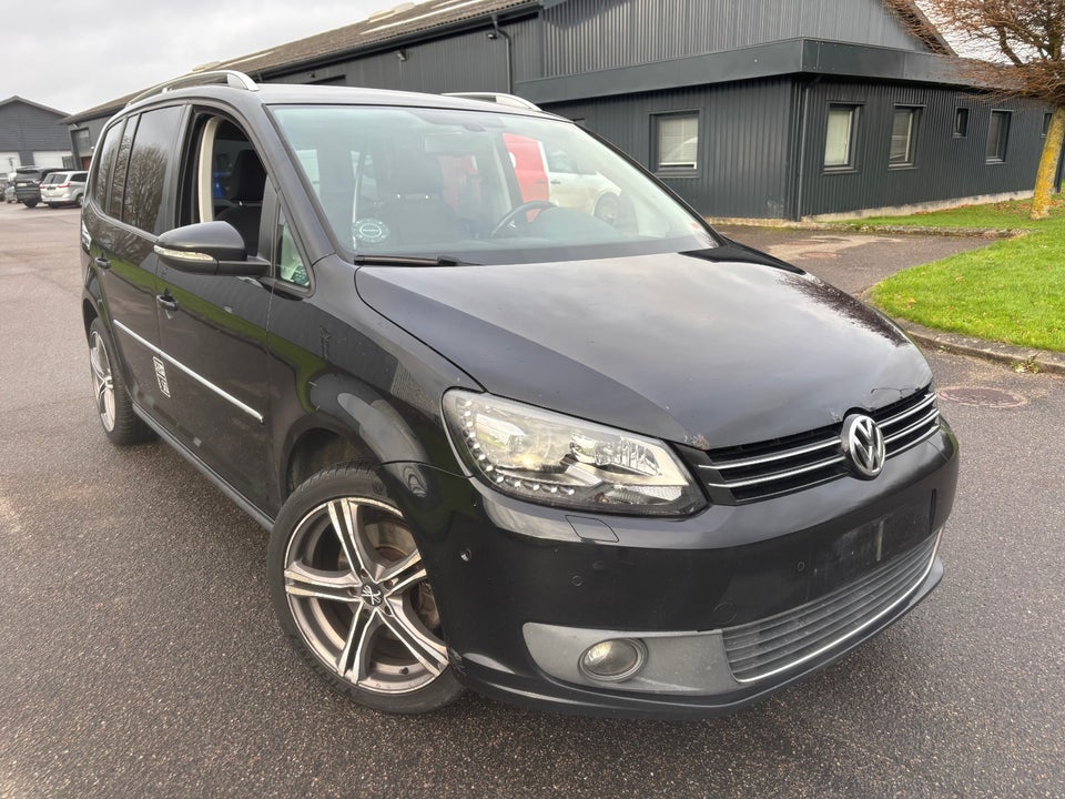 VW Touran 2,0 TDi 140 Comfortline DSG BM Van 5d