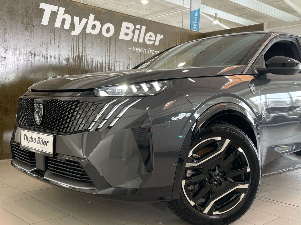 Peugeot e-3008 77 GT Pack 5d