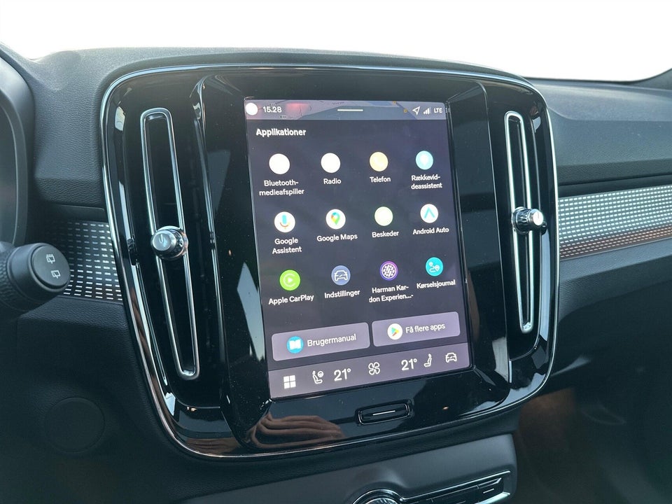 Volvo EX40 Extended Range Black Edition Excess 5d