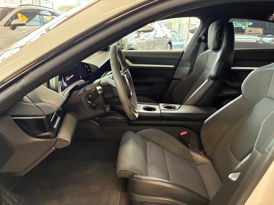 Porsche Taycan 4S Performance+ Cross Turismo 5d