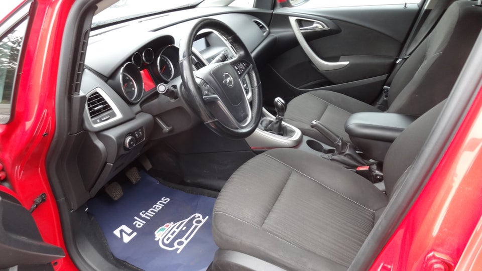 Opel Astra 1,4 T 140 Enjoy Sports Tourer 5d
