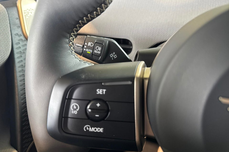 MINI Cooper SE Favoured Trim XL 3d