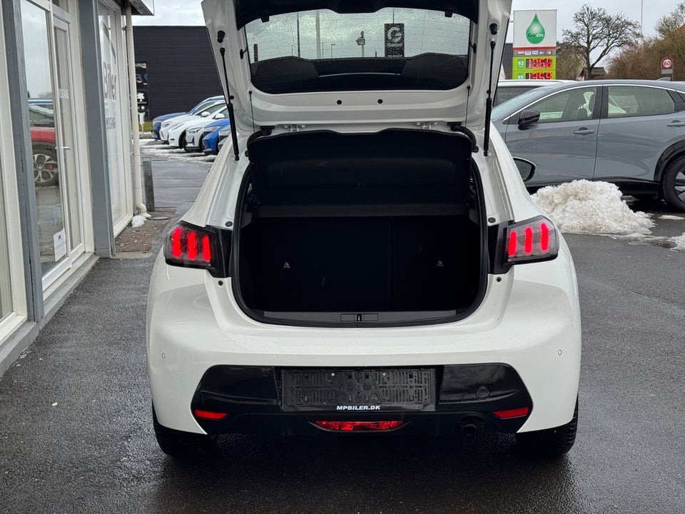 Peugeot 208 1,2 PureTech 100 Evolution EAT8 5d