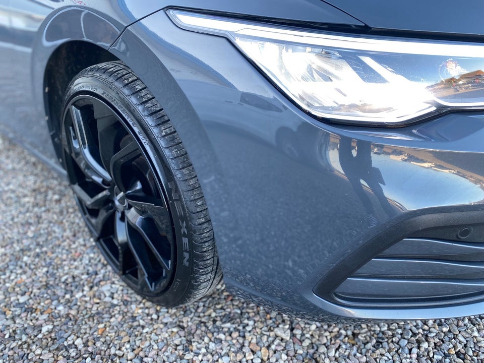 VW Golf VIII 1,0 TSi 110 5d