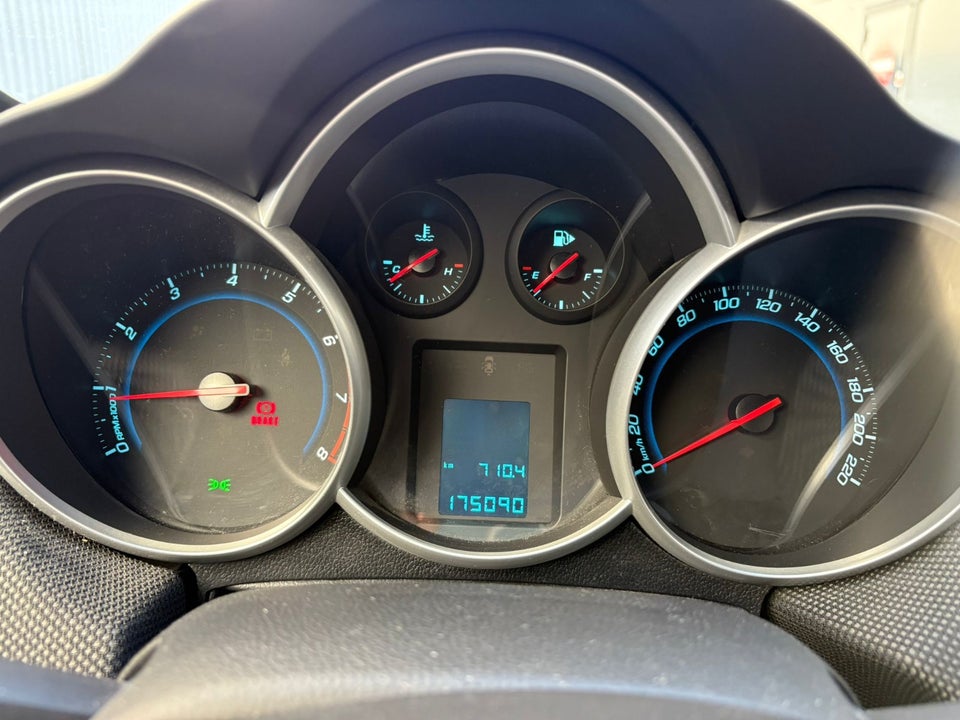 Chevrolet Cruze 1,8 LT 5d