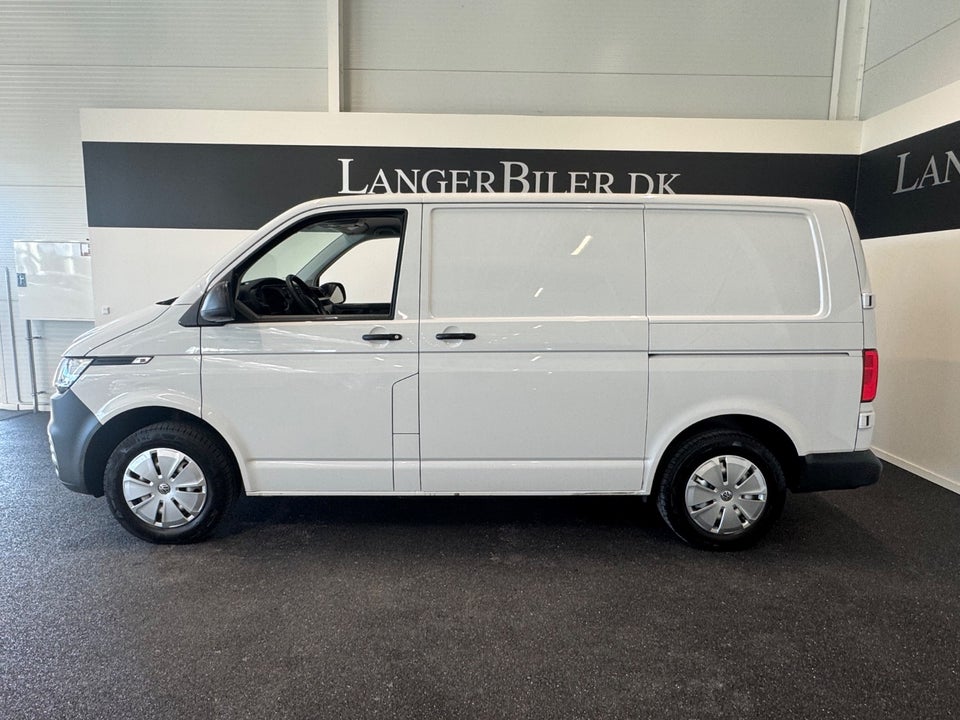 VW Transporter 2,0 TDi 110 Kassevogn kort