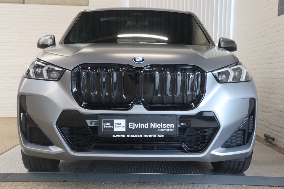 BMW iX1 xDrive30 Fully Charged M-Sport 5d