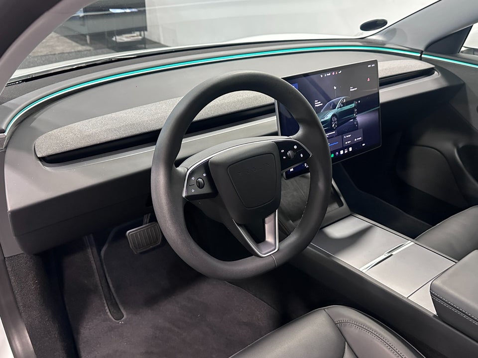 Tesla Model 3 RWD 4d