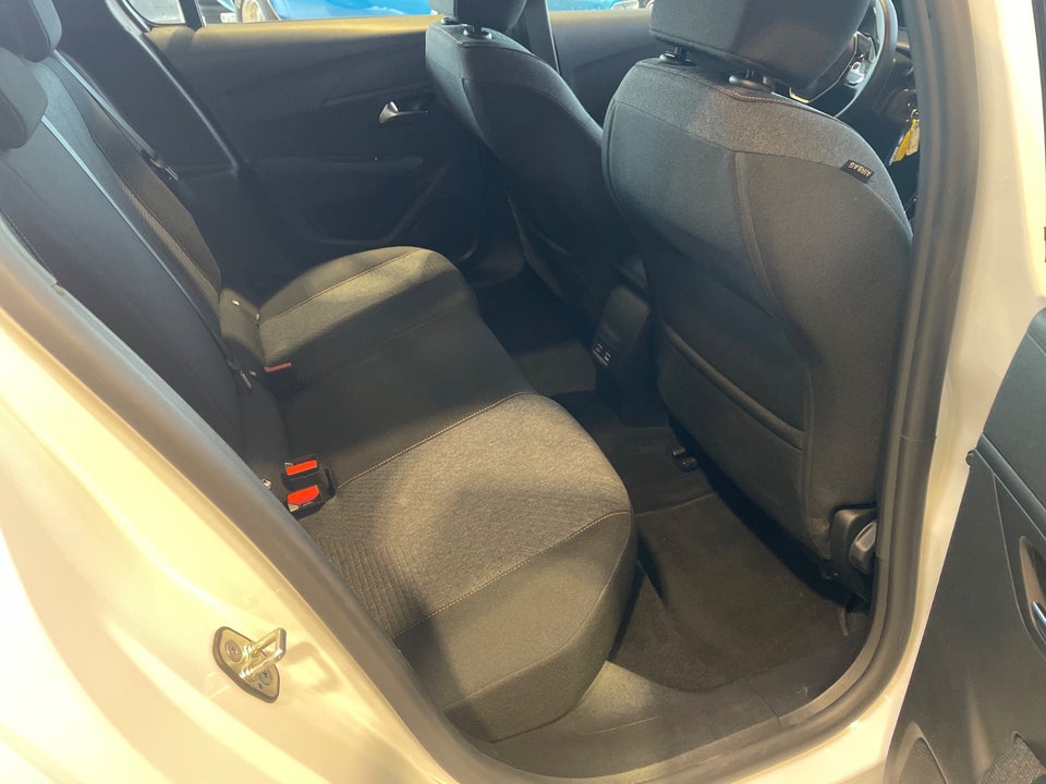 Peugeot e-208 50 Style 5d