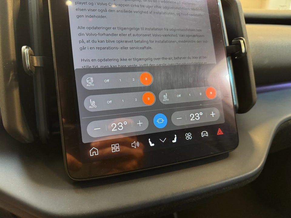 Volvo EX30 Extended Range Plus 5d