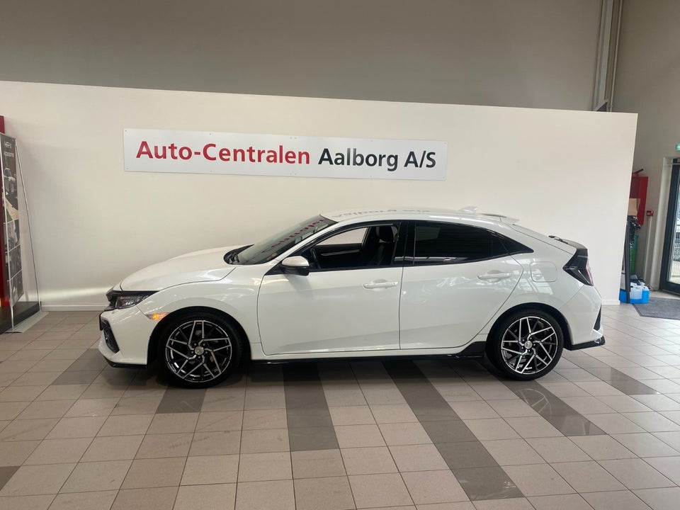 Honda Civic 1,5 VTEC Turbo Sport 5d
