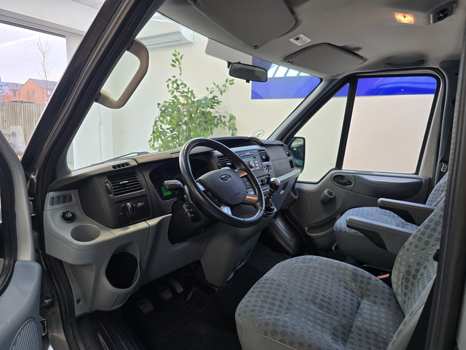 Ford Transit 300S Kombi 2,2 TDCi 100