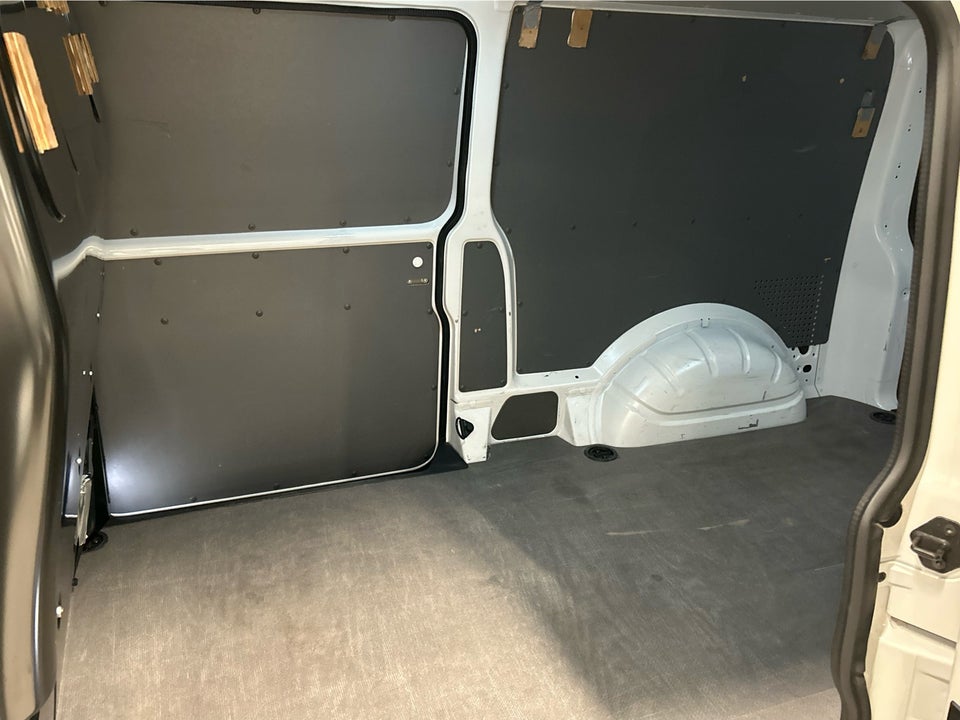 VW Transporter 2,0 TDi 150 Kassevogn DSG lang