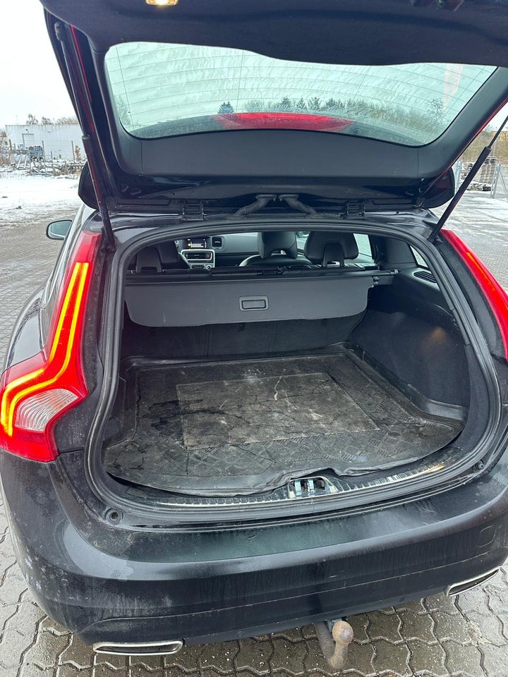 Volvo V60 2,0 D4 190 Momentum 5d