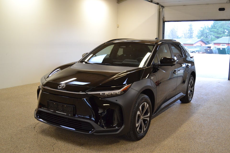 Toyota bZ4X Active 5d