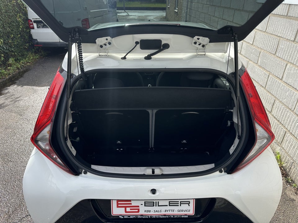 Toyota Aygo 1,0 VVT-i x-pression x-shift 5d