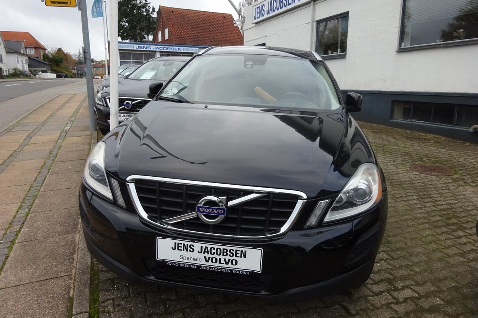 Volvo XC60 2,0 DRIVe Summum 5d