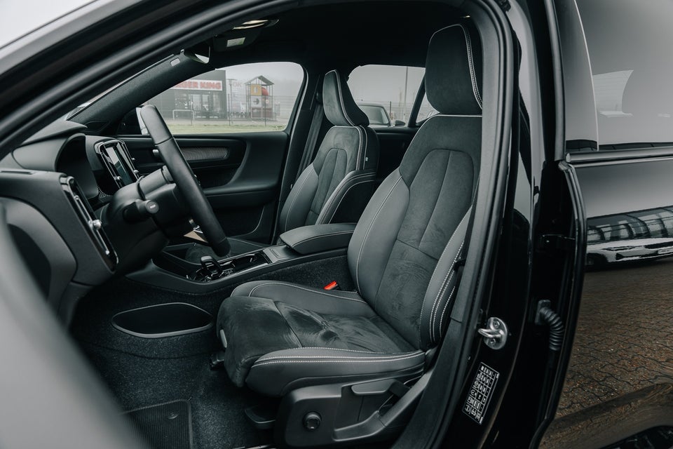 Volvo XC40 P8 ReCharge Twin R-Design 5d