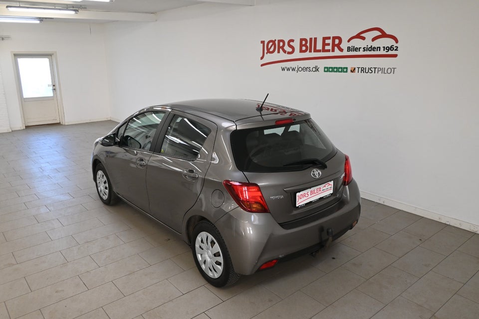 Toyota Yaris 1,3 VVT-i T2 Komfort 5d