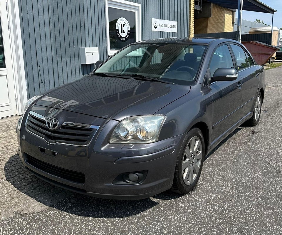 Toyota Avensis 1,8 VVT-i Sol 4d