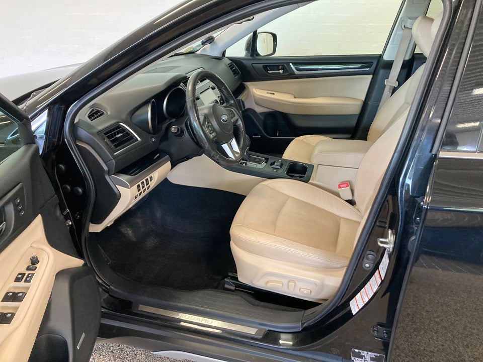 Subaru Outback 2,0 D Summit CVT AWD 5d