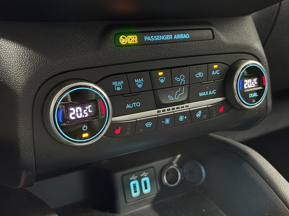 Ford Kuga 2,5 PHEV Titanium X CVT 5d