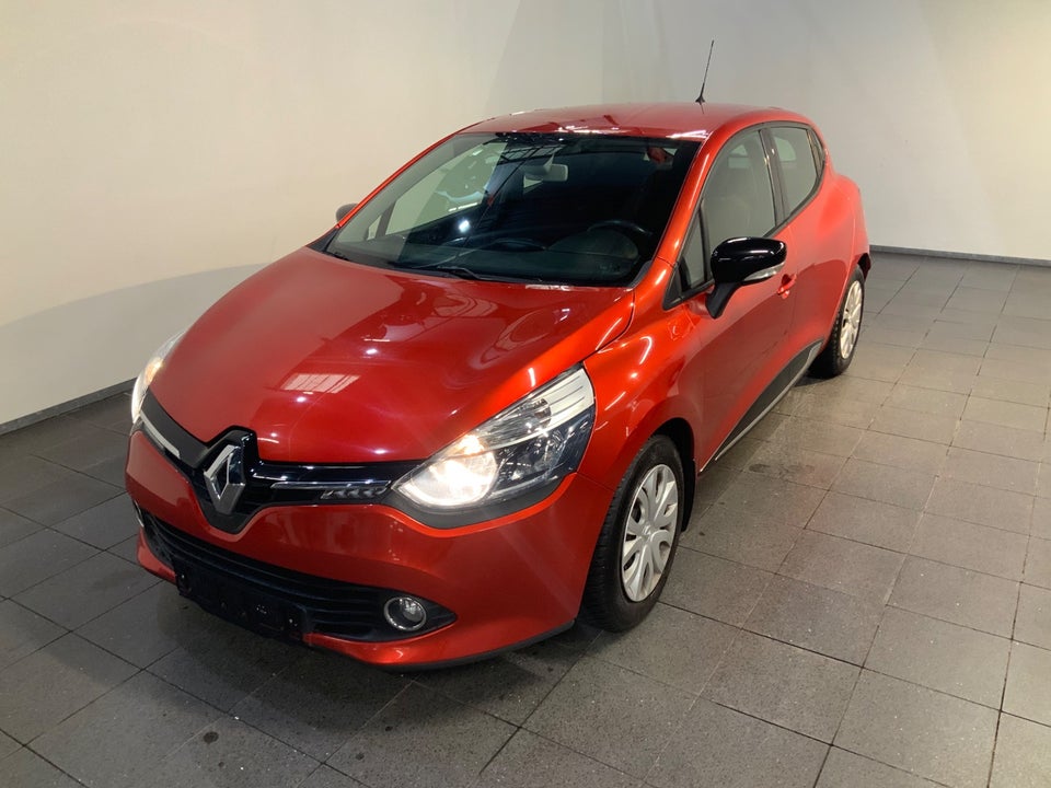 Renault Clio IV 0,9 TCe 90 Expression 5d