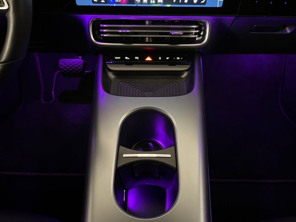 Mercedes CLA250+ EQ Progressive 4d