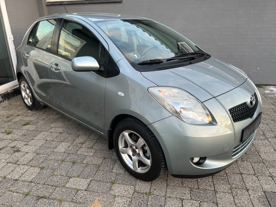 Toyota Yaris 1,3 Sol M/M 5d